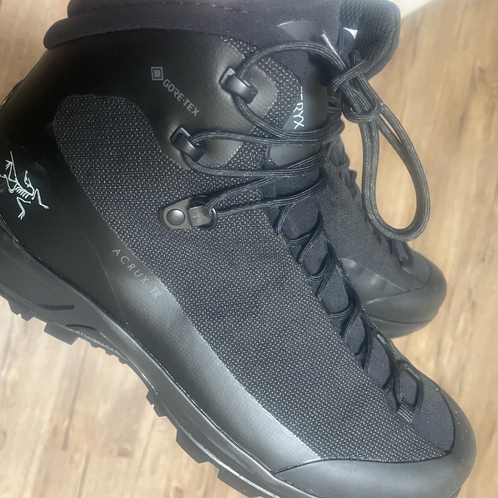 Arc'teryx Acrux TR GTX Hiking Boots - Women's US 9 NWT